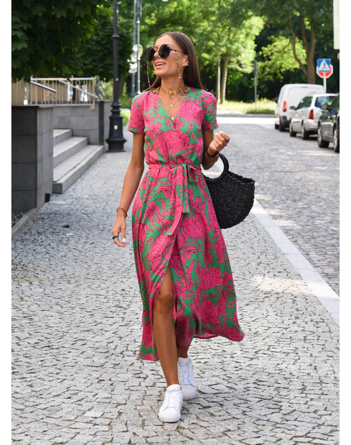 Robe midi portefeuille estivale – Légèreté, féminité & élégance moderne