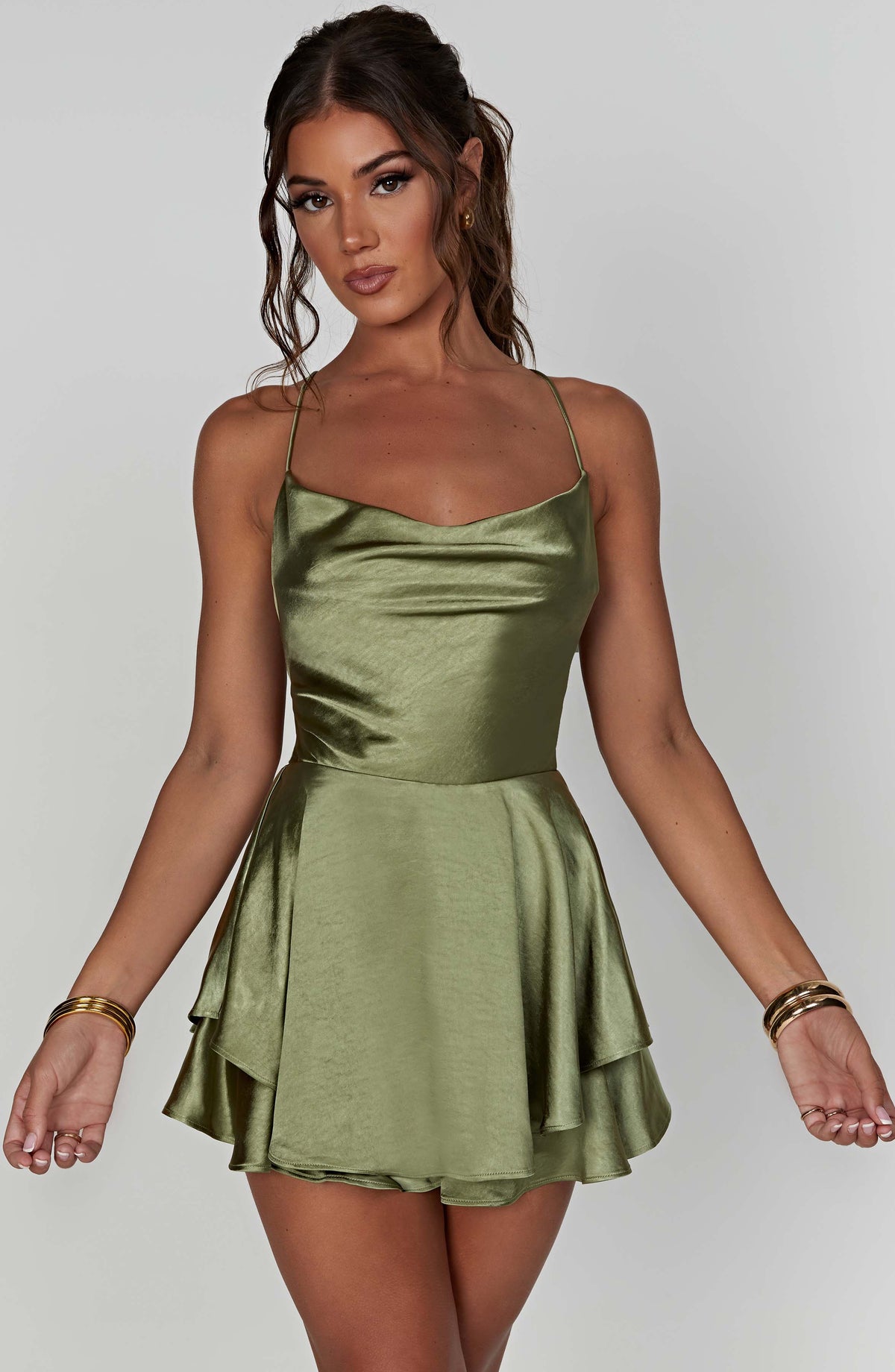 Robe Mini Élégante en Satin – Glamour, Style & Élégance Féminine