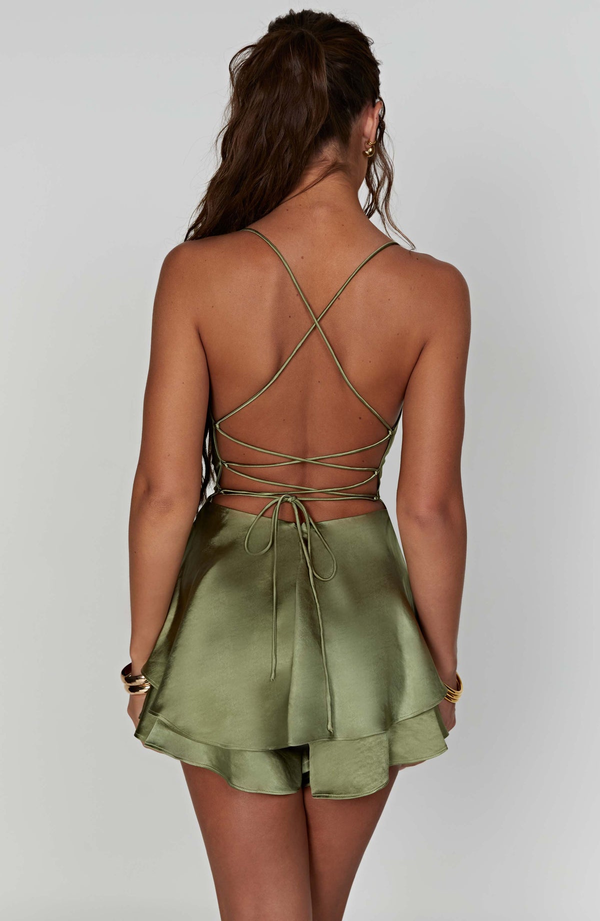 Robe Mini Élégante en Satin – Glamour, Style & Élégance Féminine