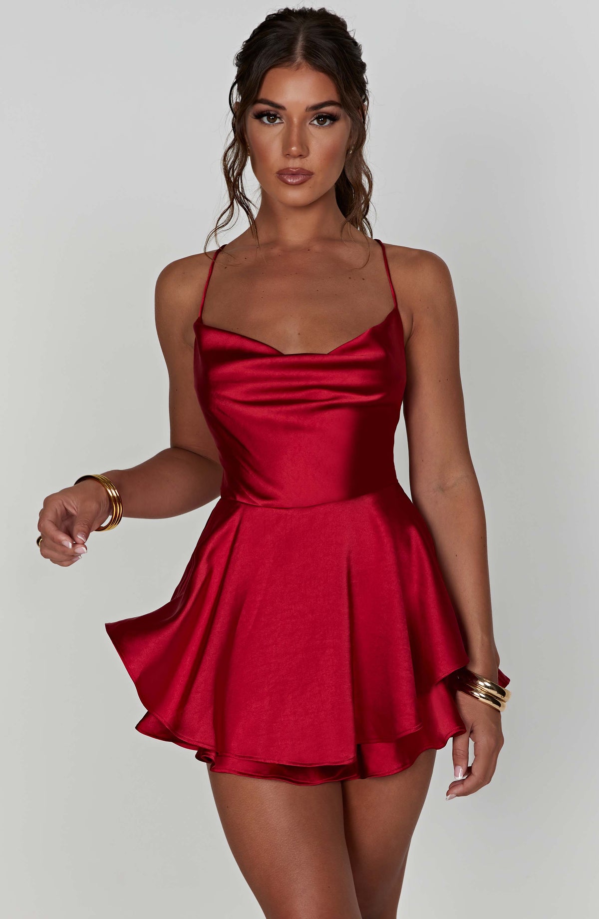 Robe Mini Élégante en Satin – Glamour, Style & Élégance Féminine