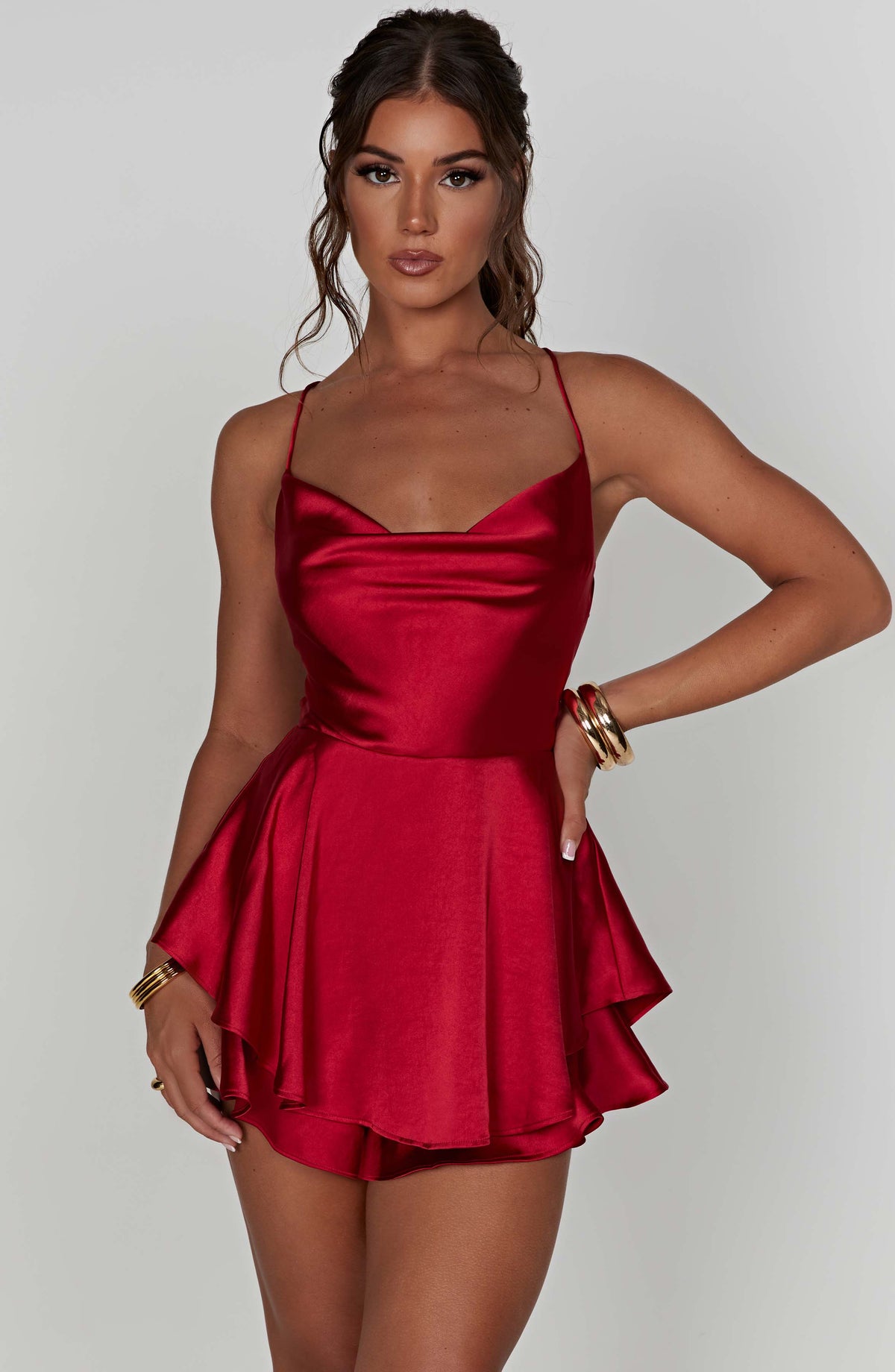 Robe Mini Élégante en Satin – Glamour, Style & Élégance Féminine