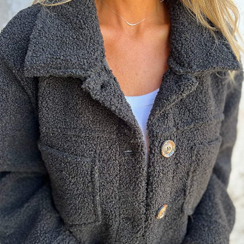 Victoire | Veste Teddy Femme à Col Revers et Poches Poitrine