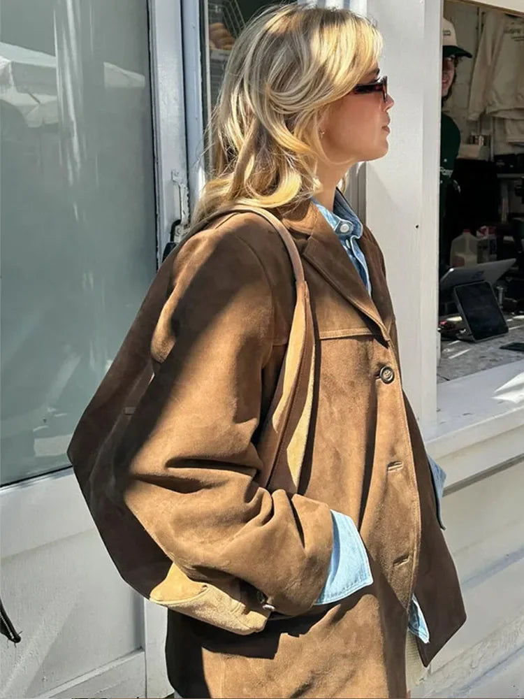 Véronique | Veste Femme Marron Classique à Boutons & Col Tailleur