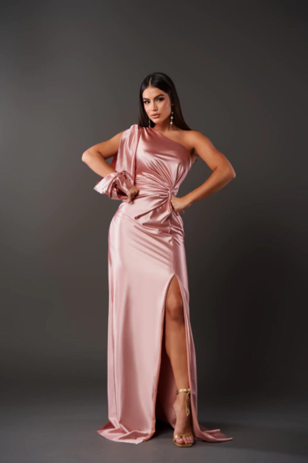 Robe Élégante One-Shoulder – Glamour Féminin & Style Moderne