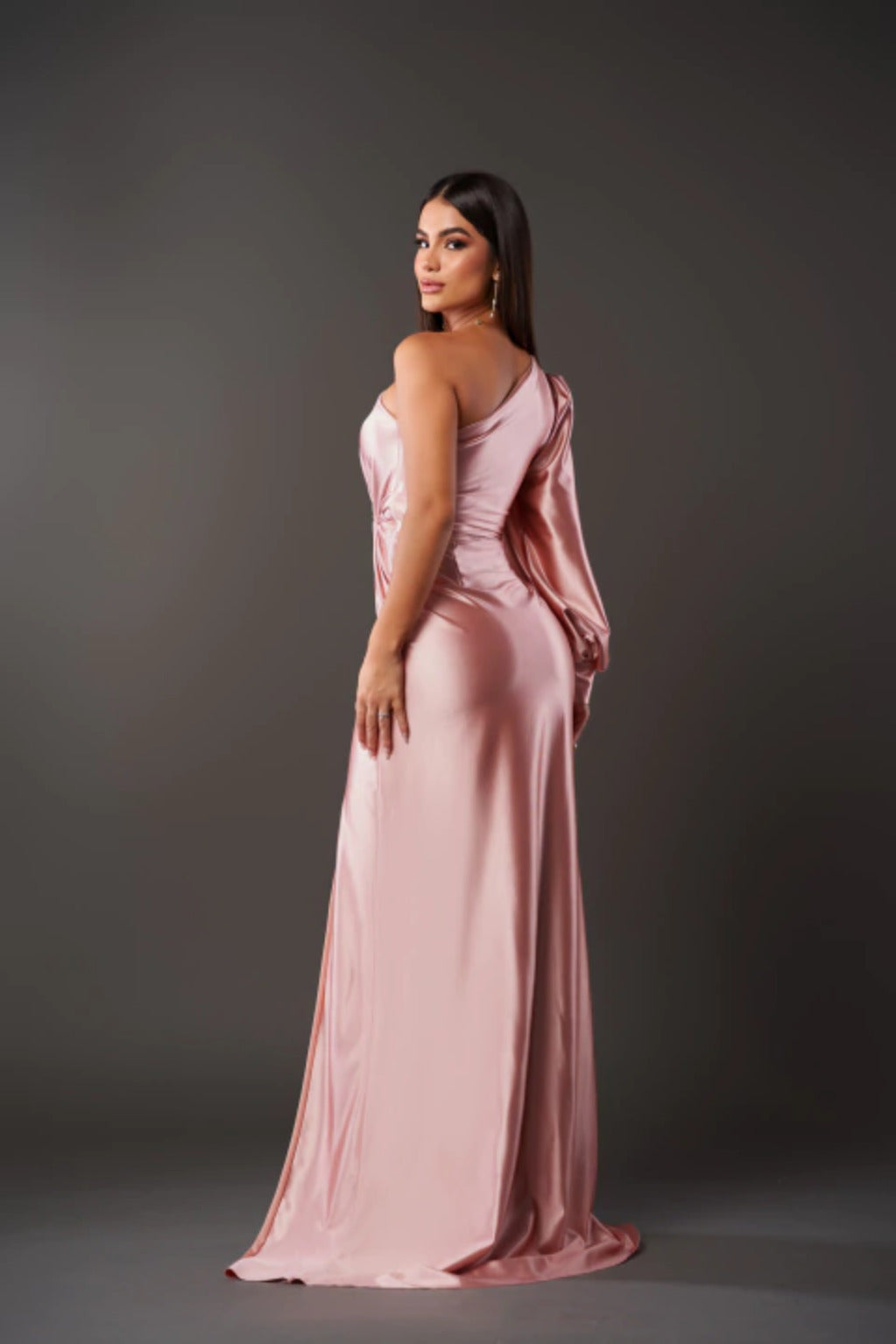 Robe Élégante One-Shoulder – Glamour Féminin & Style Moderne