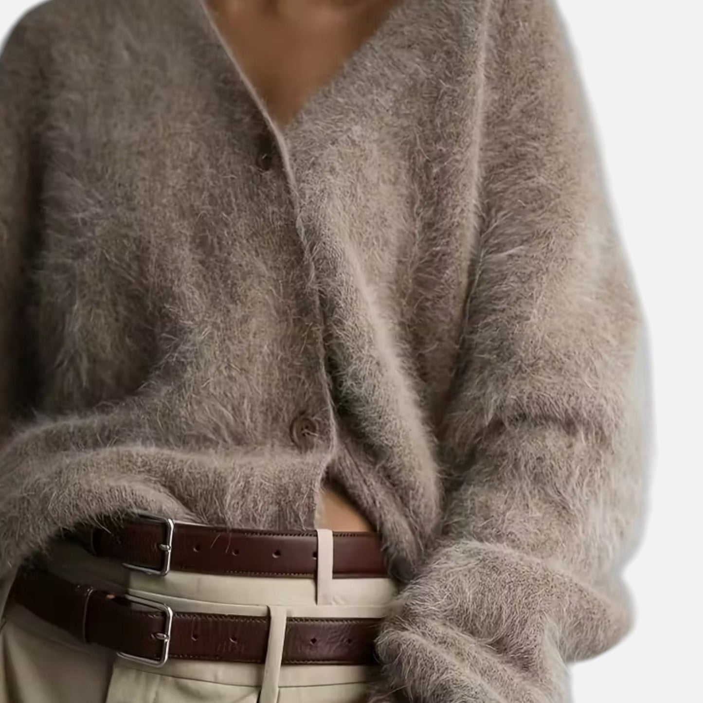 Soft V-Neck Cardigan Femme | Gilet Doux à Col V | Élégance Décontractée & Confort Quotidien