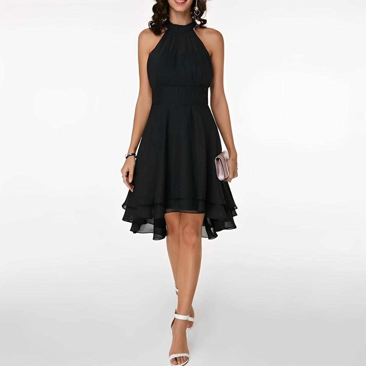 Robe Mini Femme Neckholder – Élégance Moderne pour Occasions Spéciales