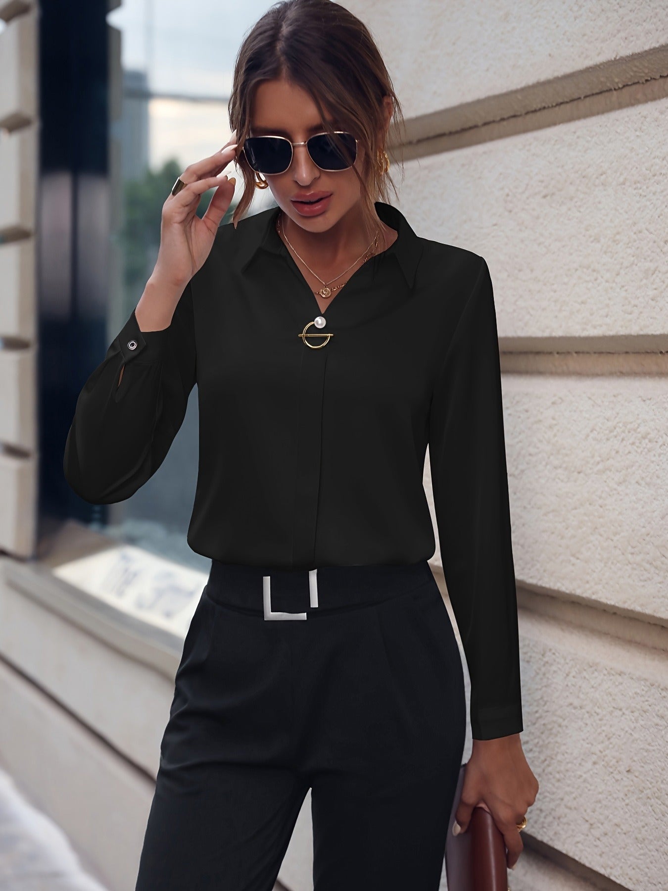 Blouse Femme Unie Élégante – Style Intemporel pour le Quotidien