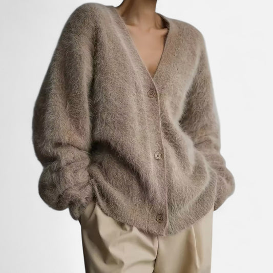 Soft V-Neck Cardigan Femme | Gilet Doux à Col V | Élégance Décontractée & Confort Quotidien