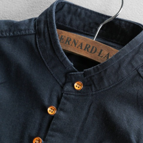 Chemise à manches longues avec col montant – Élégante, moderne & polyvalente