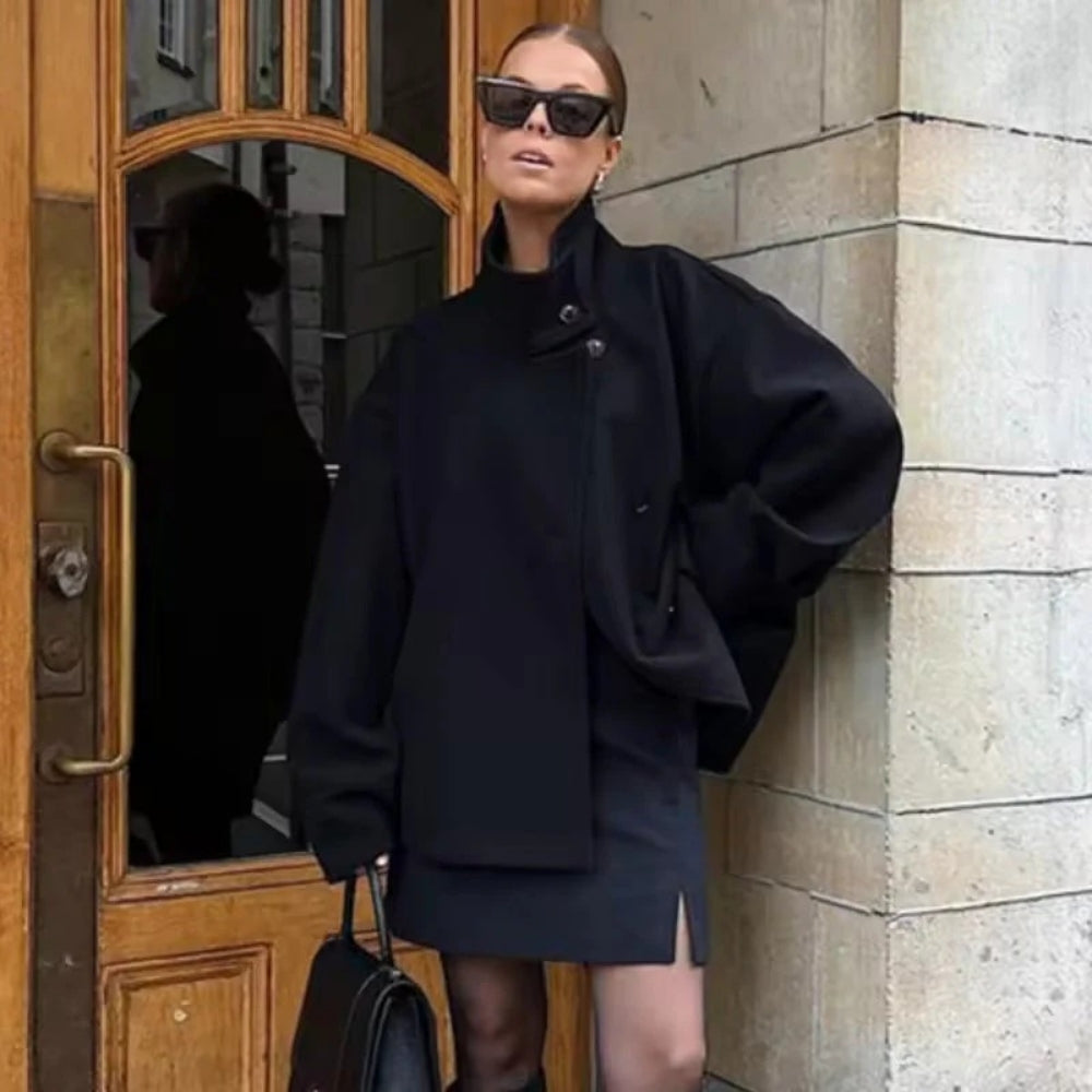 Veste Classique de Mi-Saison pour Femme – Col Montant et Coupe Courte