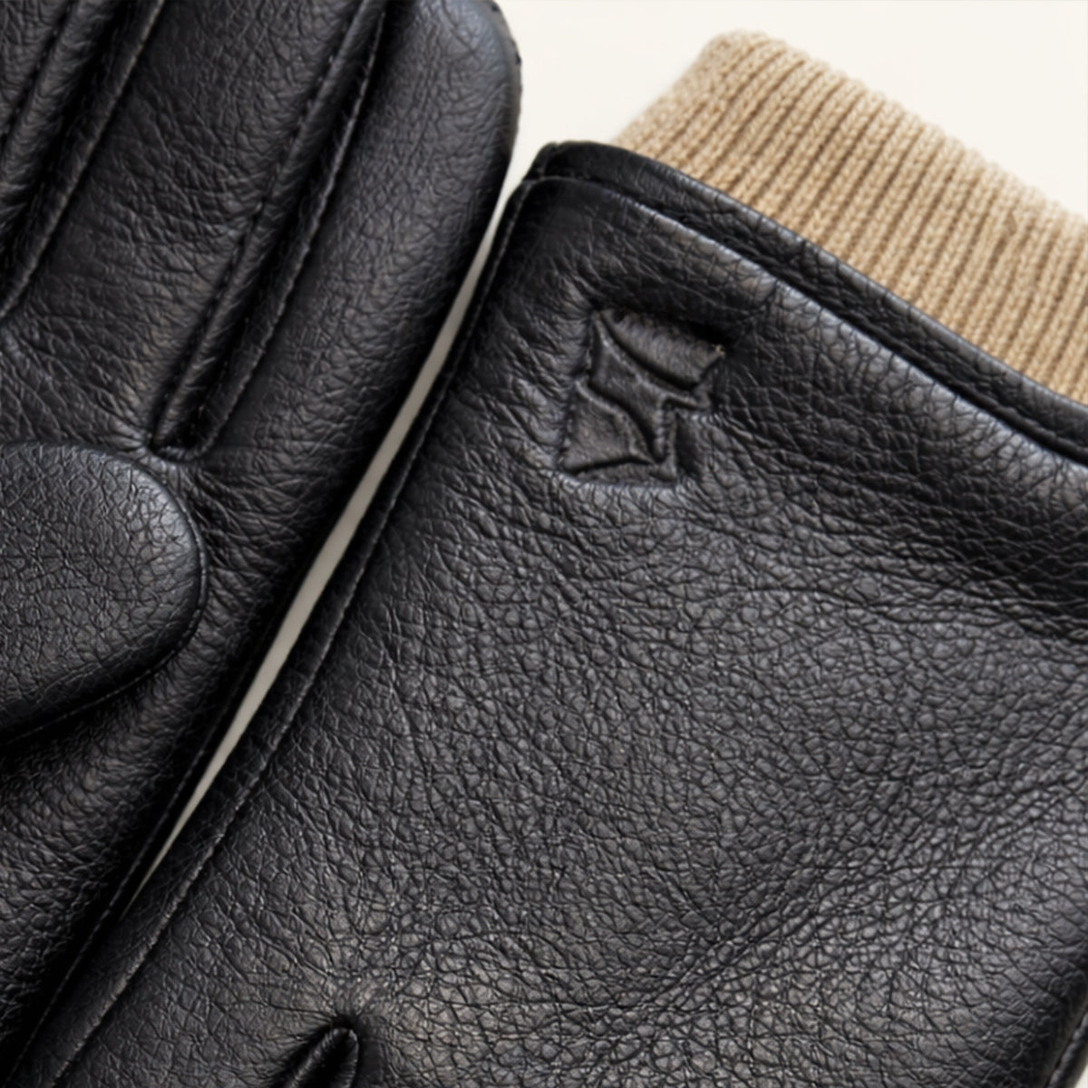 Gants d’hiver classiques pour homme avec poignets côtelés — chaleur et confort essentiels