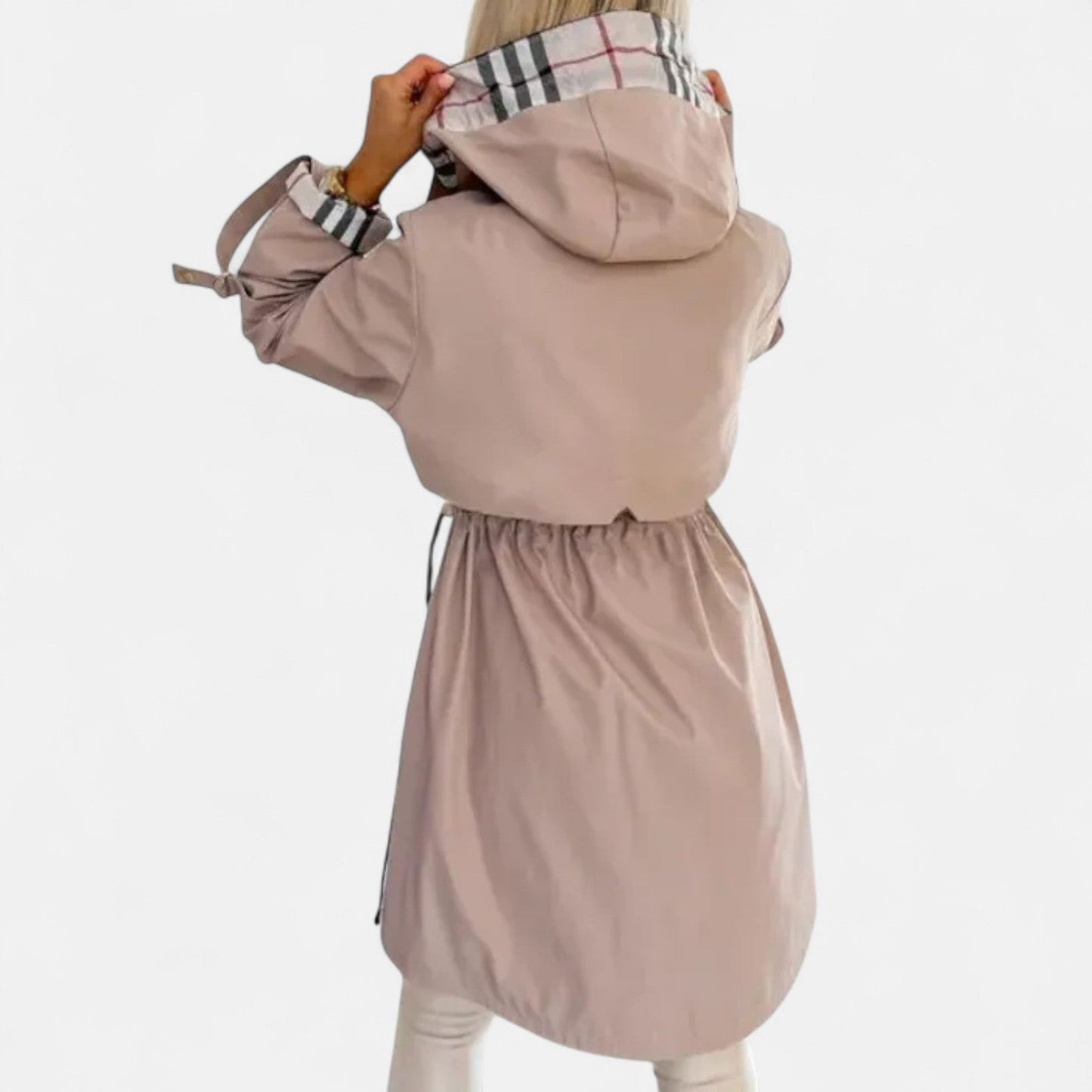 Veste Légère Femme à Capuche et Détails Carreaux | Style Urbain et Confort Quotidien